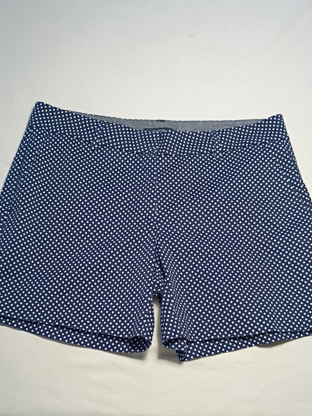 EUC Nautica Navy and White Polka Dot High Waist Shorts Women's Size 6 Summer